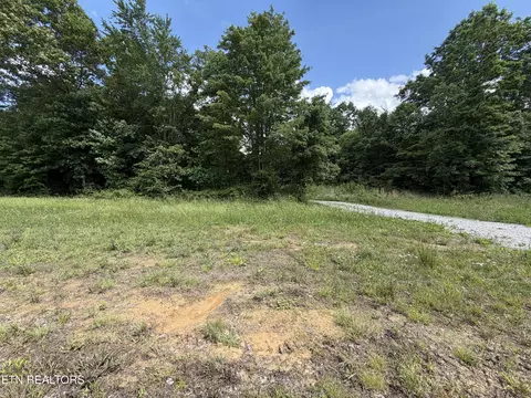 768 Remington Rd, Jamestown, TN 38556