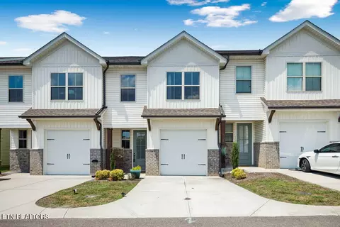 315 Harper Village Way, Lenoir City, TN 37771