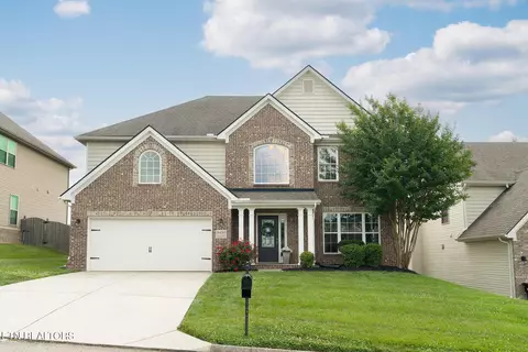 3450 Orange Blossom Ln, Knoxville, TN 37931