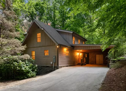 724 Tanasi Tr, Townsend, TN 37882