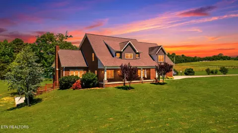 3068 Beecarter Rd, Dandridge, TN 37725