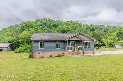 3988 Dutch Valley Rd, Clinton, TN 37716