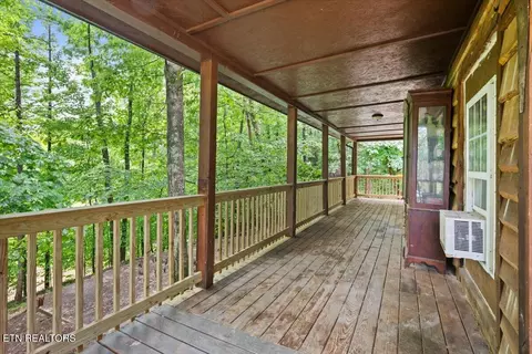 Exterior - 578 Fox Branch Rd, Clairfield, TN 37715 photo 4 of 10
