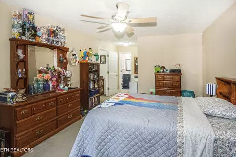 Bedroom - 198 Nicely Tr, Powell, TN 37849 photo 1 of 6