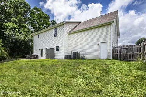 Exterior - 198 Nicely Tr, Powell, TN 37849 photo 6 of 7