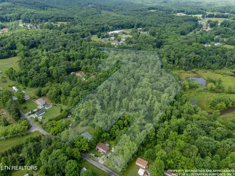416 Liberty Rd, Wartburg, TN 37887