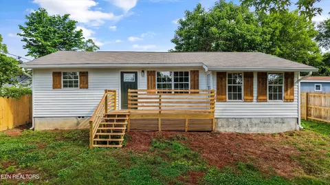 6707 Terry Dr, Knoxville, TN 37924
