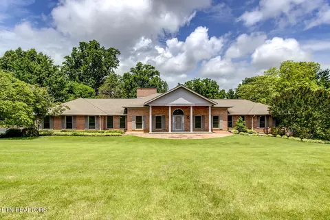 9525 Tunbridge Ln, Knoxville, TN 37922