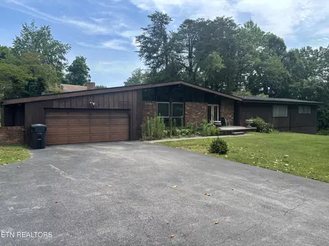 7121 Stone Mill Dr, Knoxville, TN 37919