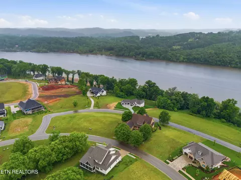 2327 Persimmon, Loudon, TN 37774