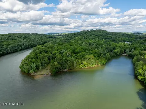 500 Geisler Rd, Piney Flats, TN 37686