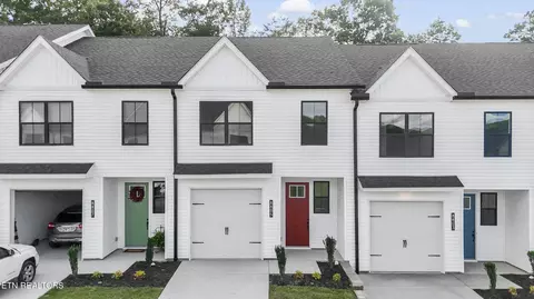 8805 Chapman Trace Way, Knoxville, TN 37920