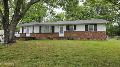 106 Walnut St, New Tazewell, TN 37825