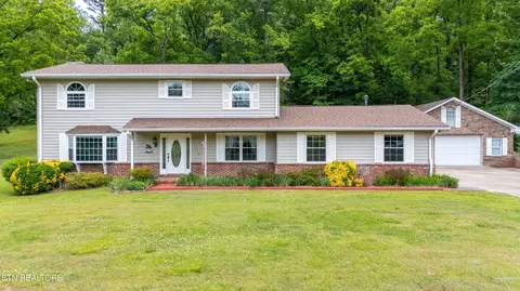 6848 Ivanwood Dr, Hixson, TN 37343