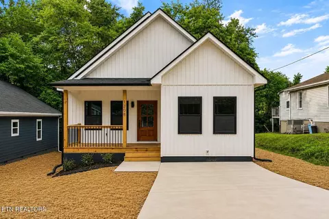 1308 NEzell St, Knoxville, TN 37917
