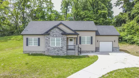 524 Westbury Dr, Clinton, TN 37716