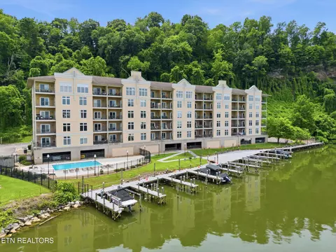 3001 River Towne Way #407, Knoxville, TN 37920