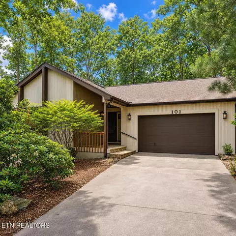 101 Adler Ln, Crossville, TN 38558
