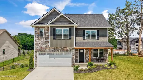 1006 Letsinger Cove Ln, Knoxville, TN 37932