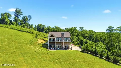 301 Mountain Way, Sharps Chapel, TN 37866