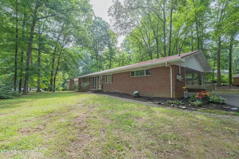 104 Piedmont Cir, Maryville, TN 37803