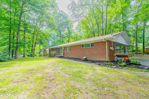 104 Piedmont Cir, Maryville, TN 37803