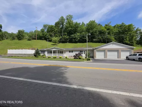 2953 Us 119, Pineville, KY 40977