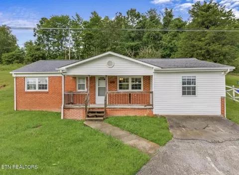 922 Chittum Dr, Tazewell, TN 37879