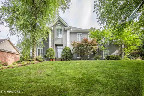 312 Axton Dr, Farragut, TN 37934