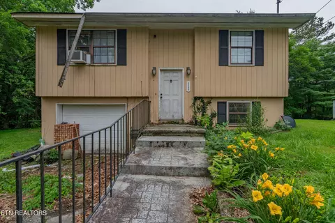 3300 Kendallmac Ln, Knoxville, TN 37931