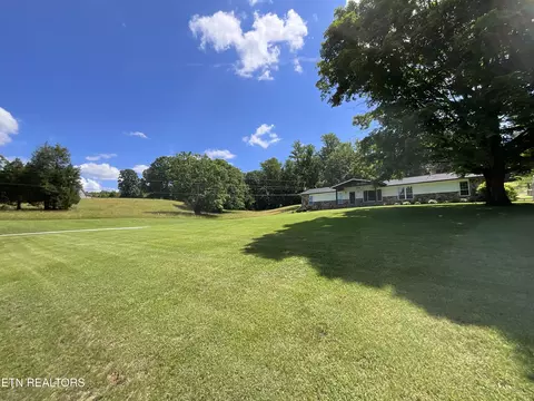 1295 Ailor Gap Rd, Luttrell, TN 37779