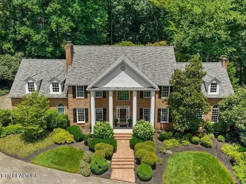 600 Commodore Ln, Knoxville, TN 37934