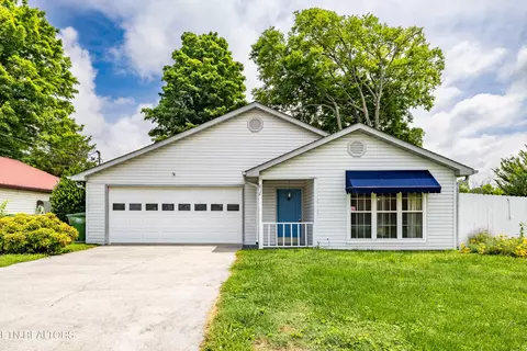 812 S Cedar St, Maryville, TN 37804