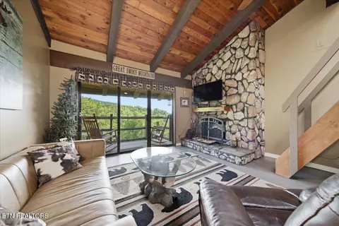 1081 Cove Rd #1033, Sevierville, TN 37876