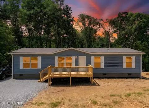 521 Smokey Dr, Loudon, TN 37774