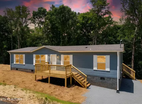 523 Smokey Dr, Loudon, TN 37774