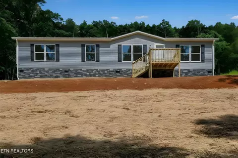 358 Valley Dr, Loudon, TN 37774