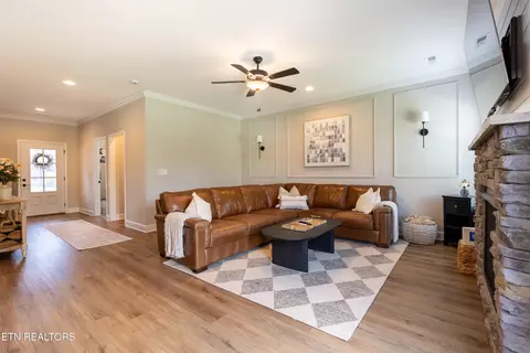 117 Songberry St, Oak Ridge, TN 37830