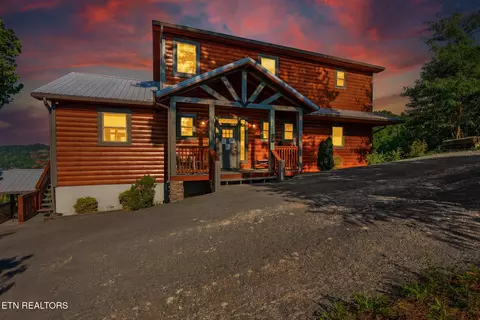 433 Red Hawk Way, Gatlinburg, TN 37738