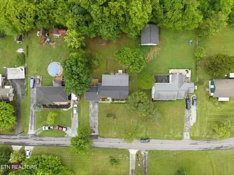 2501 Pleasant View Rd, Knoxville, TN 37914