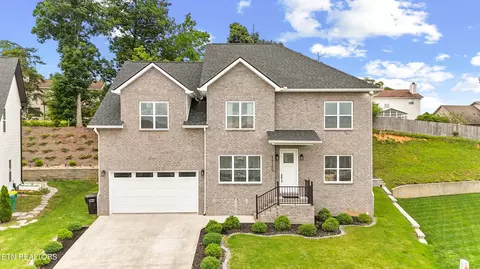 1125 Hamilton Farm Ln, Knoxville, TN 37932