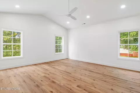 Bedroom - 111 Alpine Dr, Clinton, TN 37716 photo 2 of 4