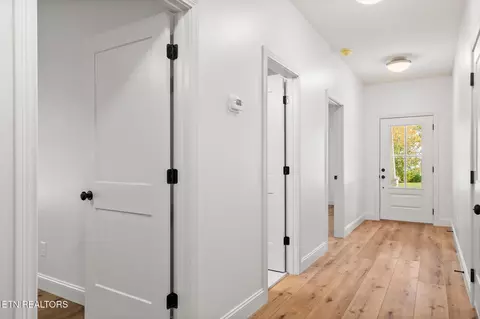 Entry Way - 111 Alpine Dr, Clinton, TN 37716 photo 1 of 1