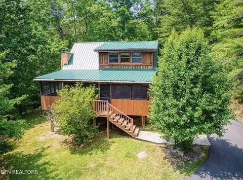 2308 Summer Ln, Sevierville, TN 37876