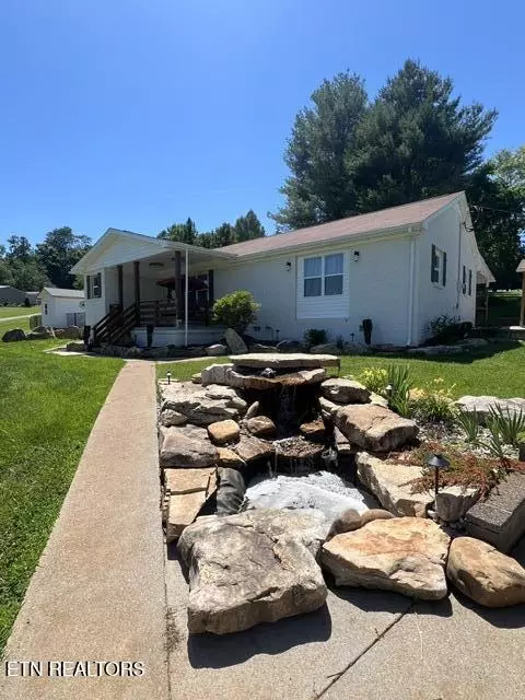1009 Mustang Dr, Friendsville, TN 37737