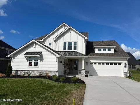 2130 White Sycamore Ln, Knoxville, TN 37932