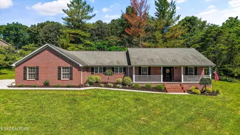 1806 Paul Dr, Jefferson City, TN 37760