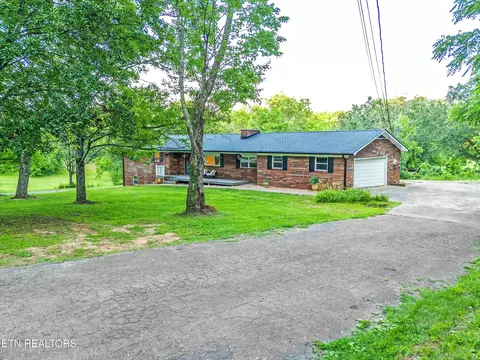 5160 Indian Warpath Rd, Maryville, TN 37803