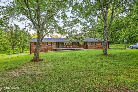 5160 Indian Warpath Rd, Maryville, TN 37803