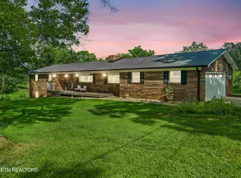 5160 Indian Warpath Rd, Maryville, TN 37803